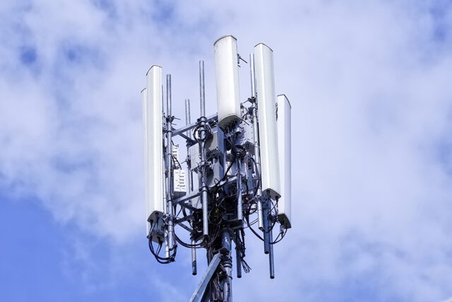 Huawei FDD Dual-Band Massive MIMO