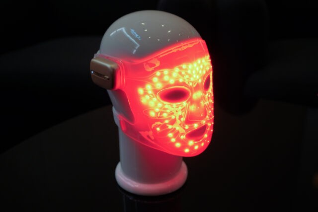 3 L'Oréal - LED Face Mask Booth 1 - ©L'Oréal Groupe